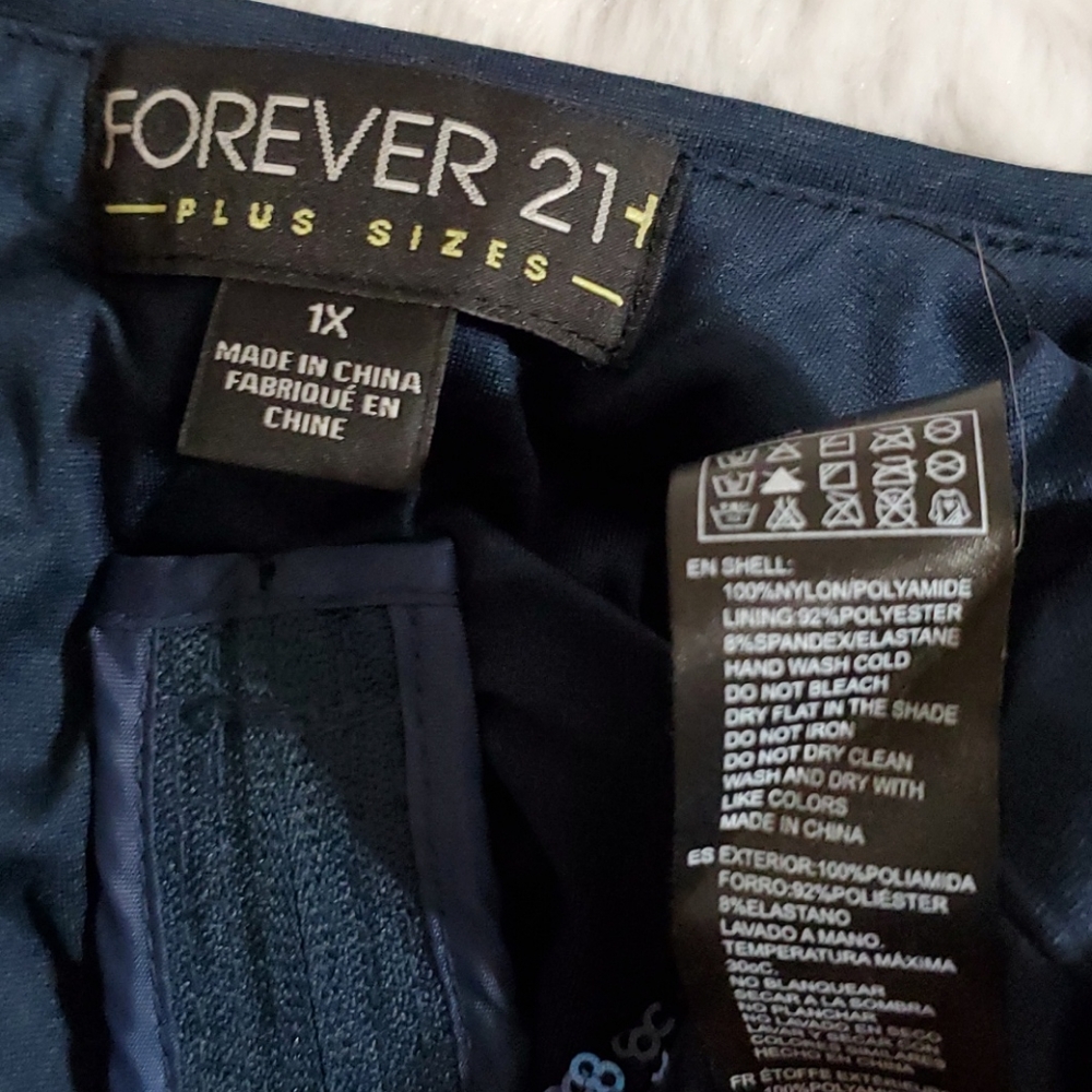 FOREVER 21 Blue sequin crop zip back dazzling +1X - Picture 4 of 8